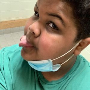 Meet your Posher, Brady